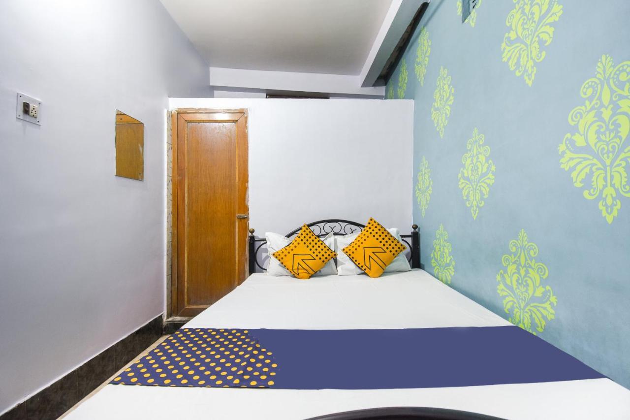 Spot On 70605 Taj Guest House Калькутта Экстерьер фото